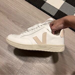 Veja V-12 Sneakers